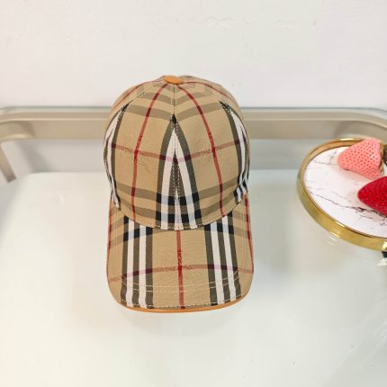 Burberry New light luxury checkered baseball cap, fisherman hat, travel hat, sun hat, unisex